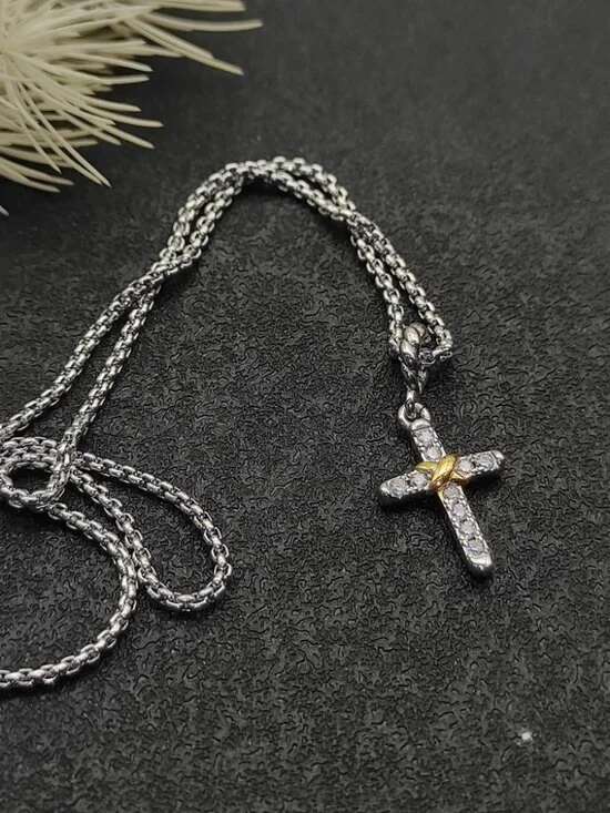 David Yurman 925 Silver & Gold Pave Diamond Cross Necklace with Original Pouch - Picture 3 of 5